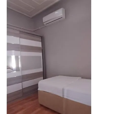 Tarihi Tas Evi Ayvalik